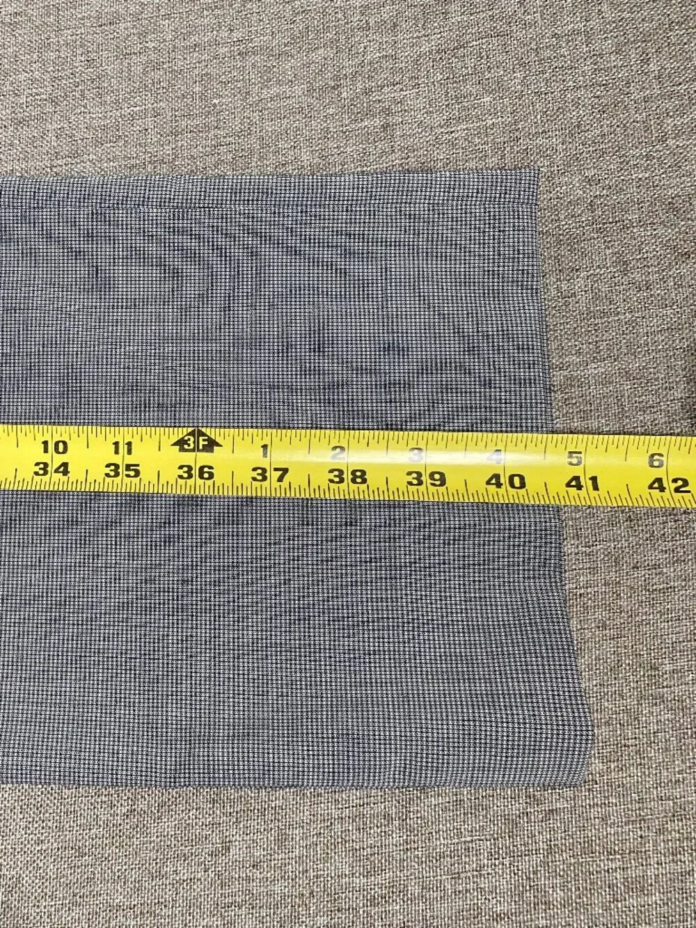 Banana Republic brand banana